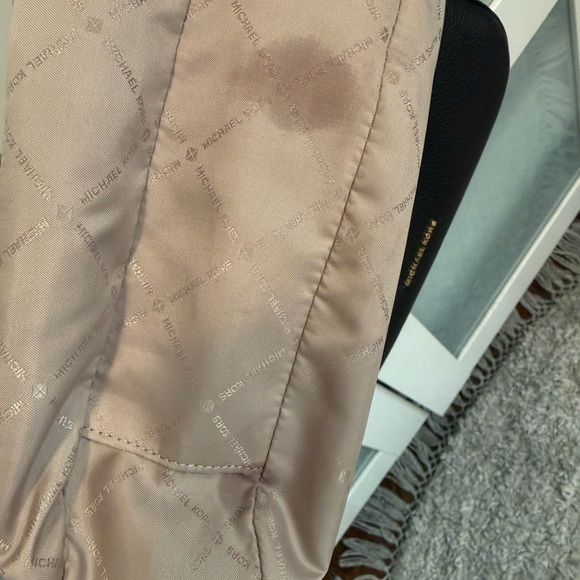 Michael Kors Brown Pebbled Shoulder Bag - Picture 15 of 15